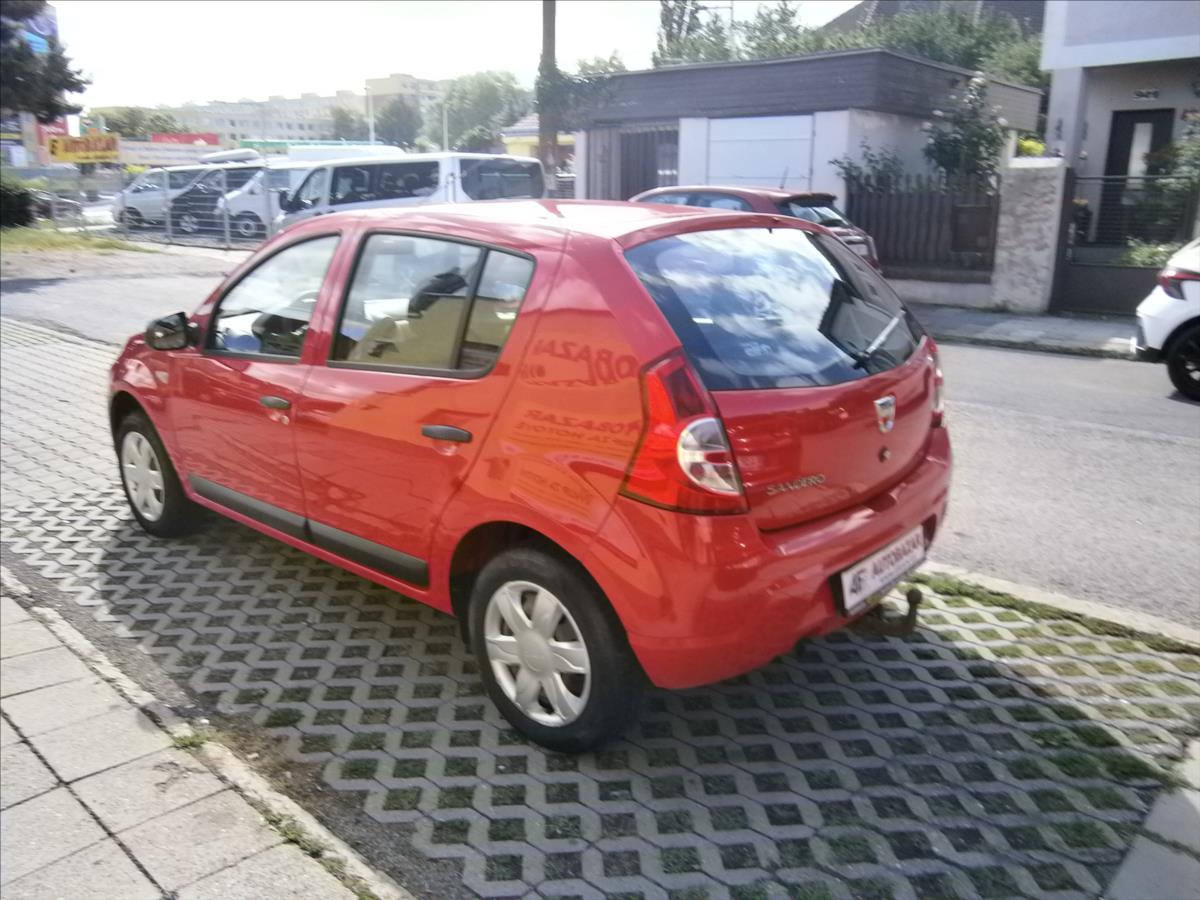 dacia-sandero-1-2-i-55-kw - 3
