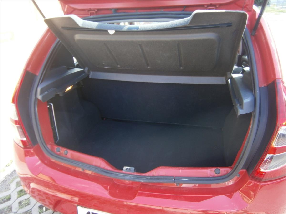 dacia-sandero-1-2-i-55-kw - 5