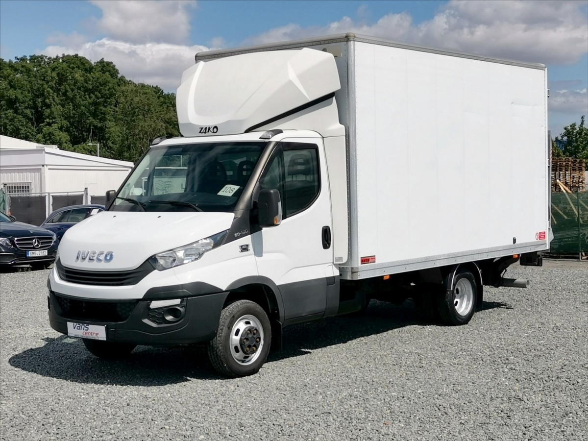 Iveco Daily 50C15/3.0 skříň 8pal/čelo/3,5t