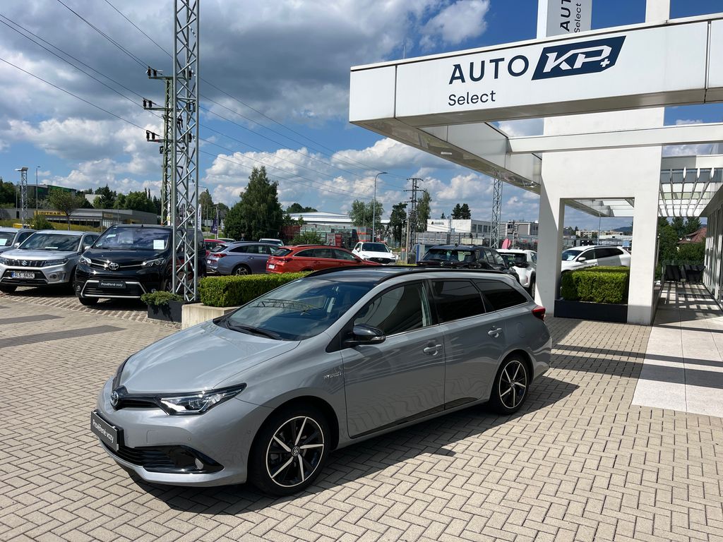 Toyota Auris 1.8 Hybrid e-CVT Selection TS