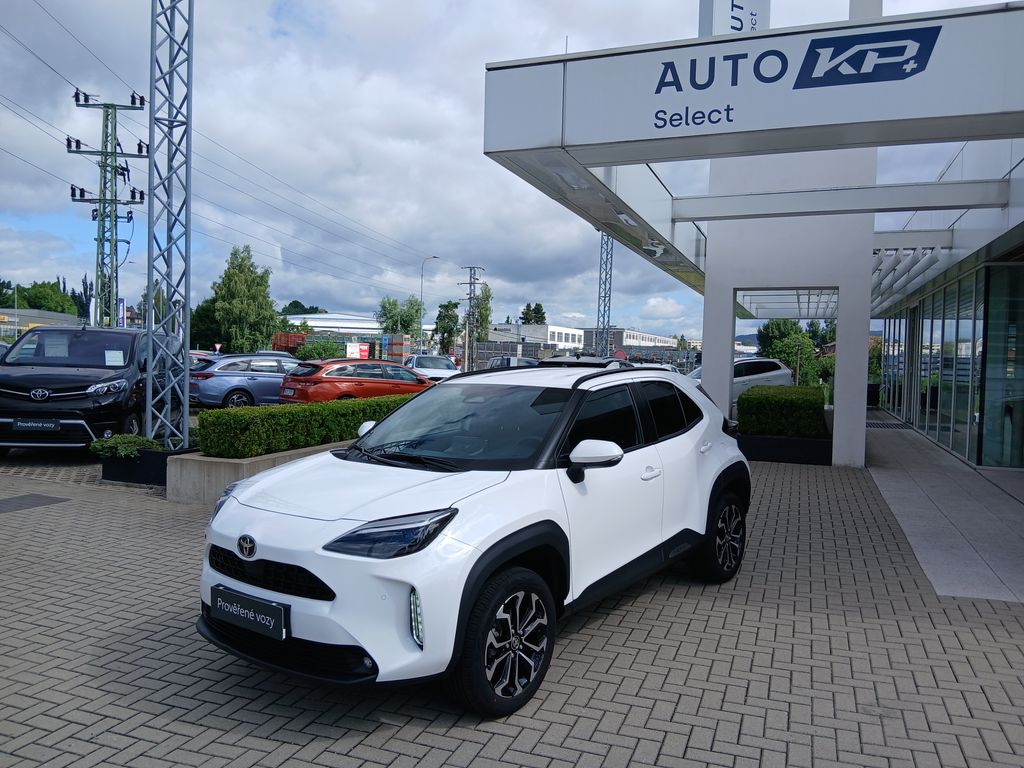 toyota-yaris-cross-1-5-hybrid-e-cvt-4x4-style - 1