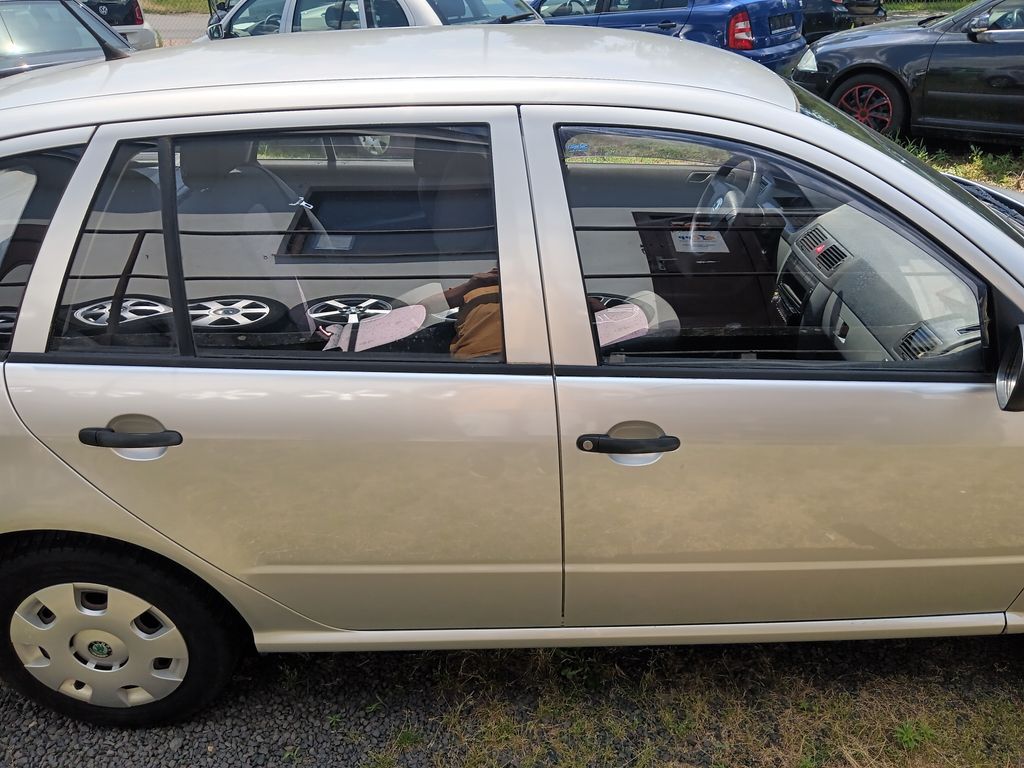 skoda-fabia-1-2-htp-classic-combi - 5