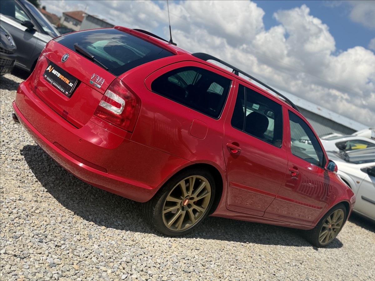 skoda-octavia-2-0-tdi-rs-125kw - 4