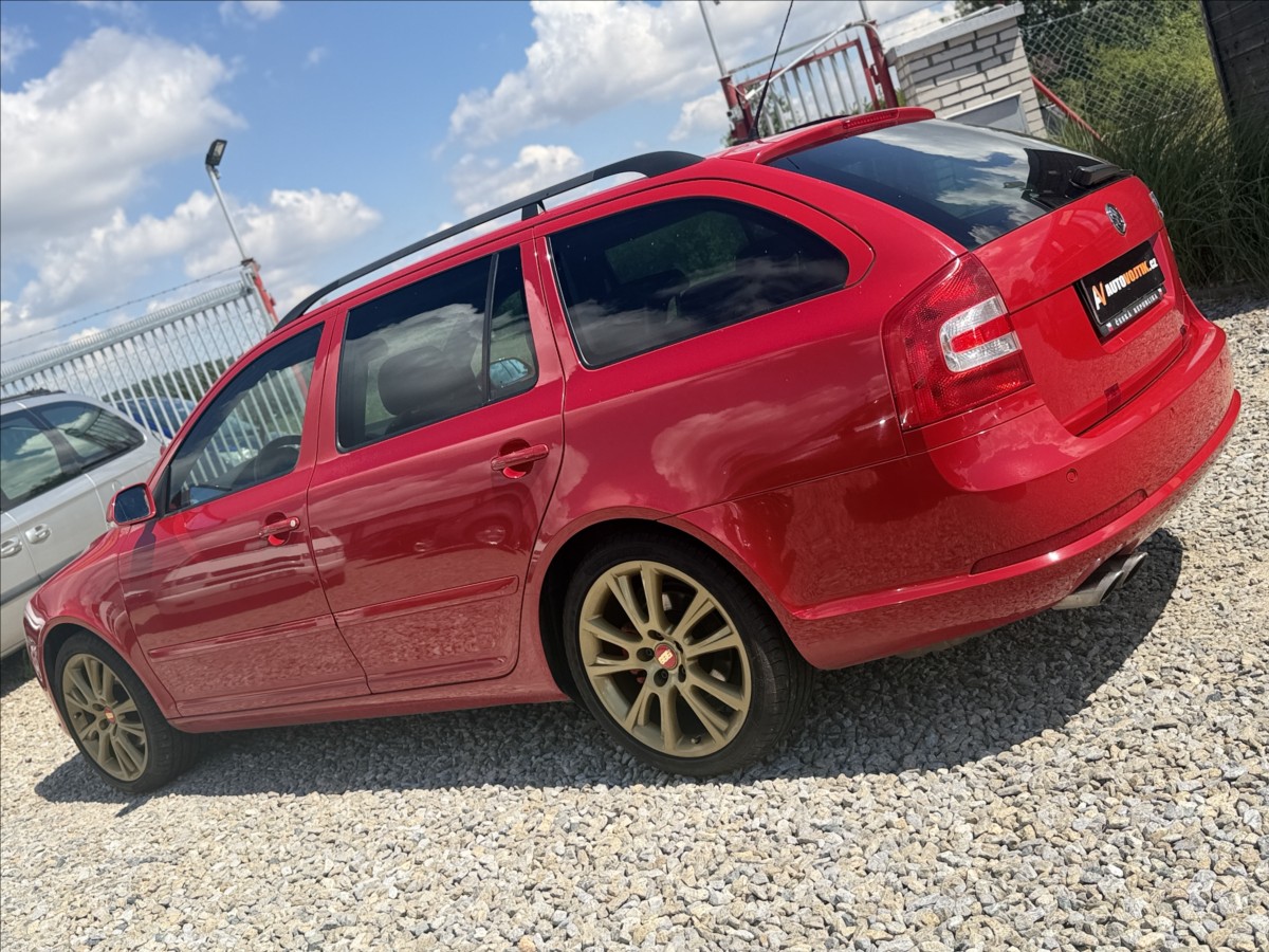 skoda-octavia-2-0-tdi-rs-125kw - 6