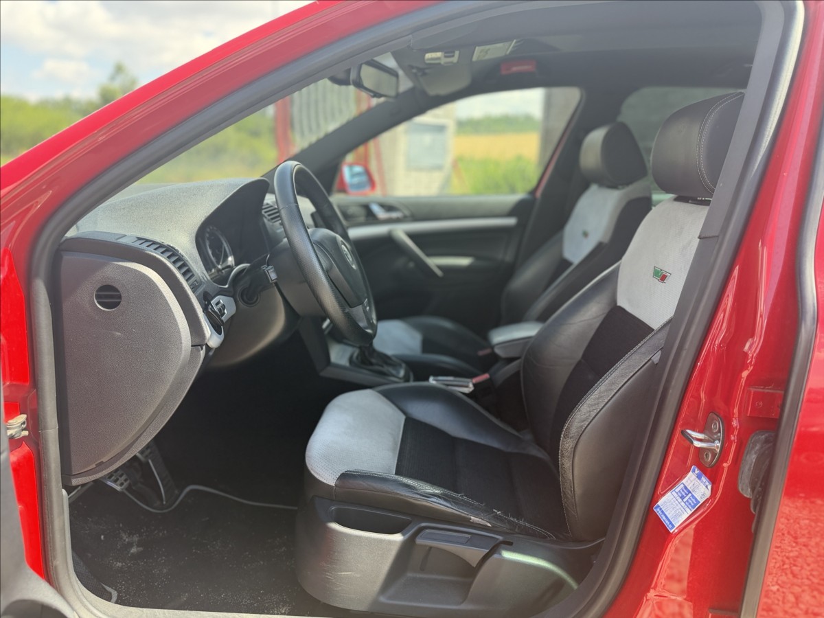 skoda-octavia-2-0-tdi-rs-125kw - 8