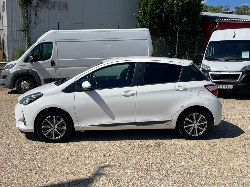 toyota-yaris-1-5vvt-i-82kw-tempo-klima-cz - 1