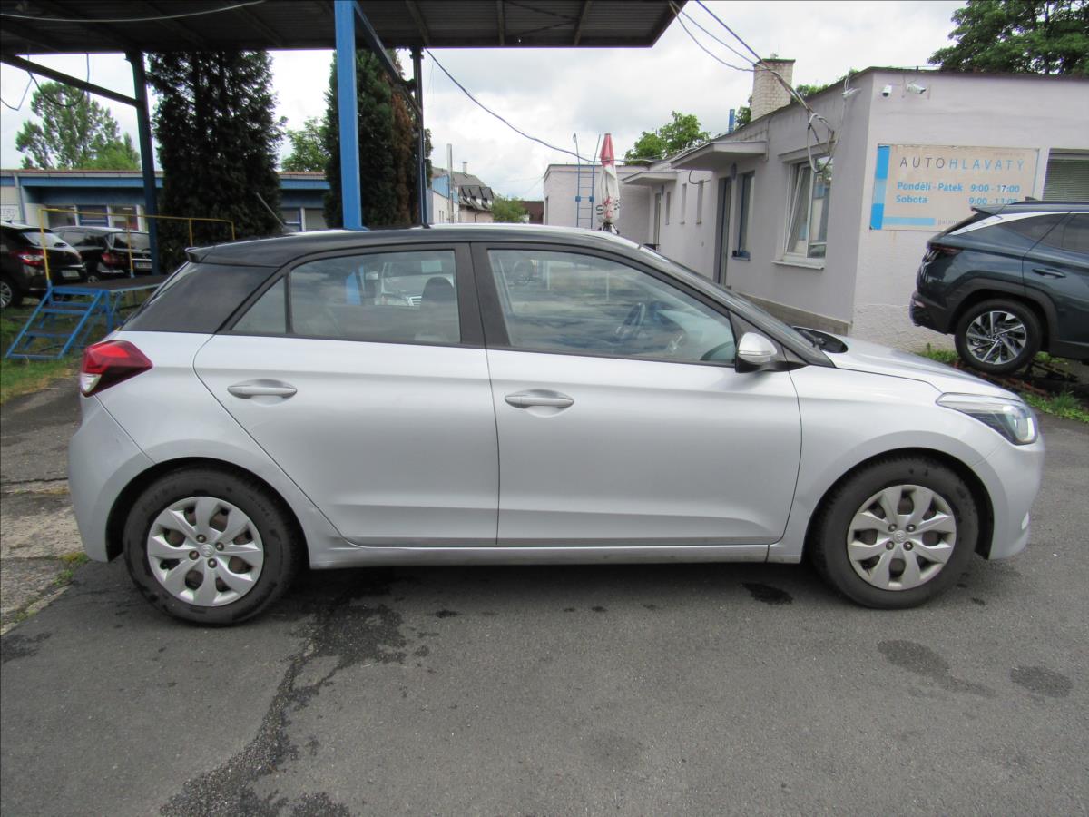 hyundai-i20-1-3-i-55kw-family - 7