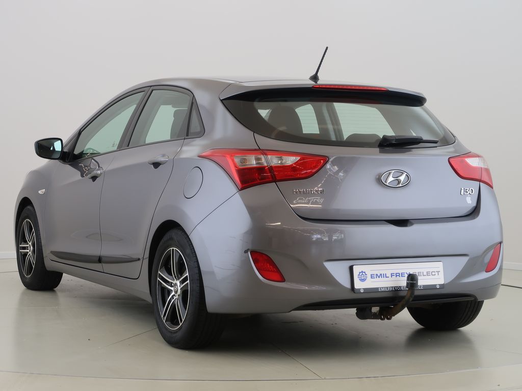 hyundai-i30-1-4-73kw-manual-cz - 6