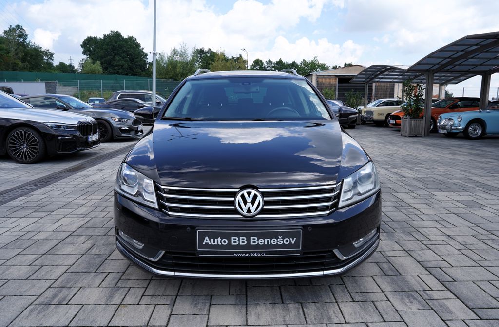 Volkswagen Passat 2.0 TDI DSG 140PS/Al.kola/xenony