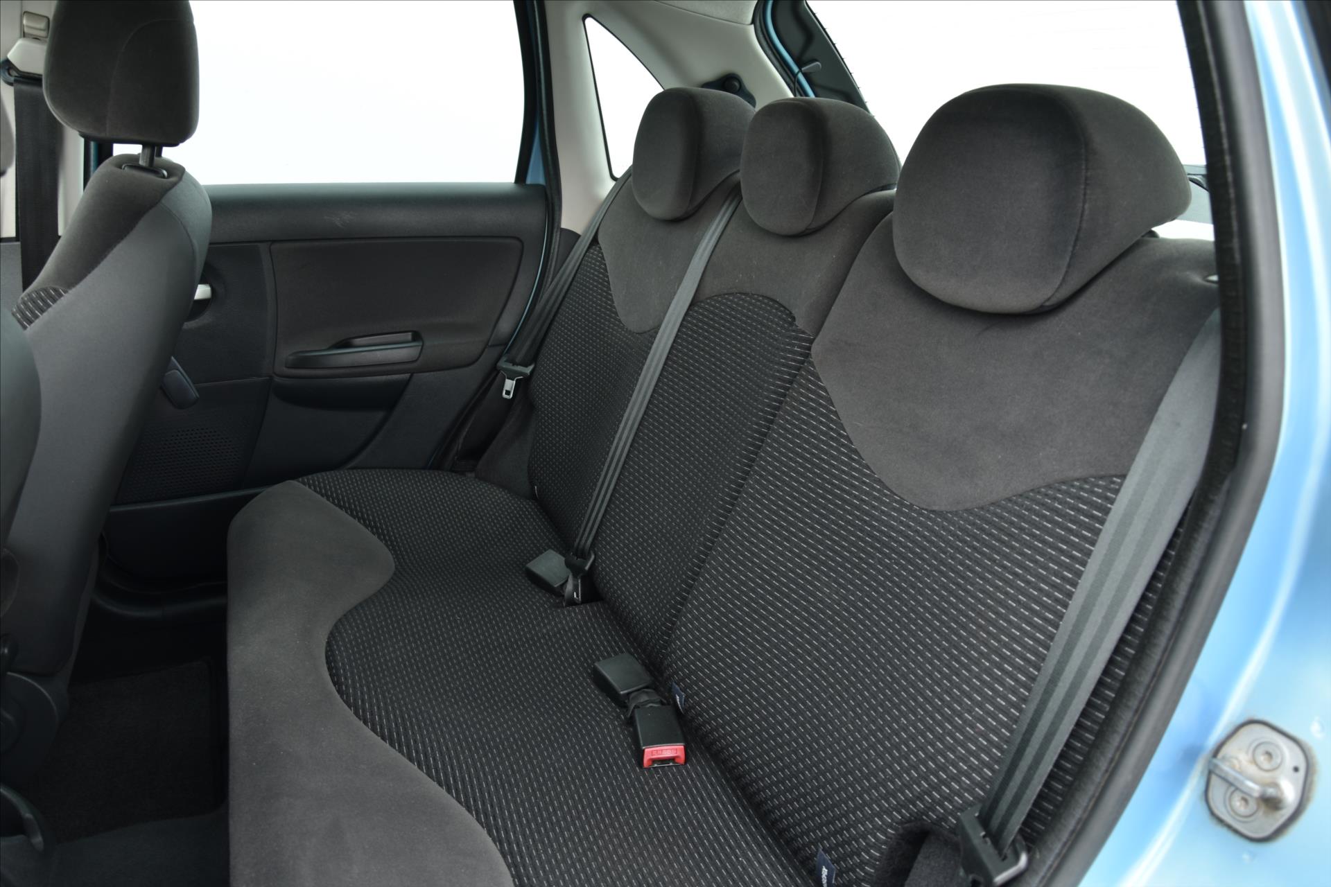 citroen-c3-1-4i-klima-1-maj-servis-kn-cr - 9