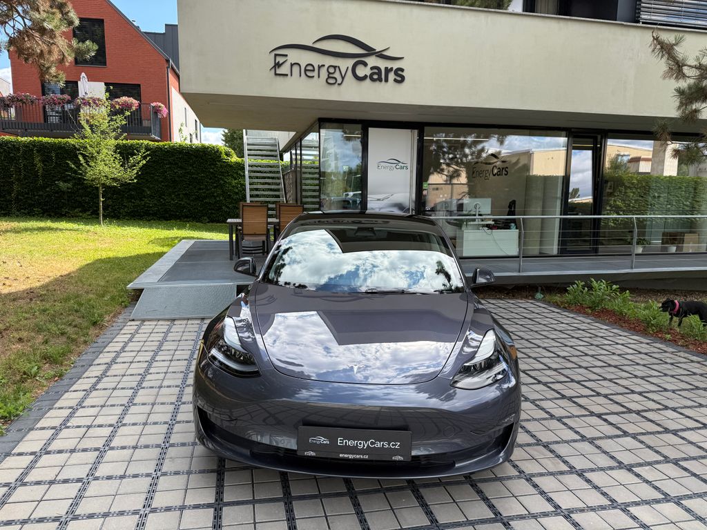 tesla-model-3-long-range-awd - 1
