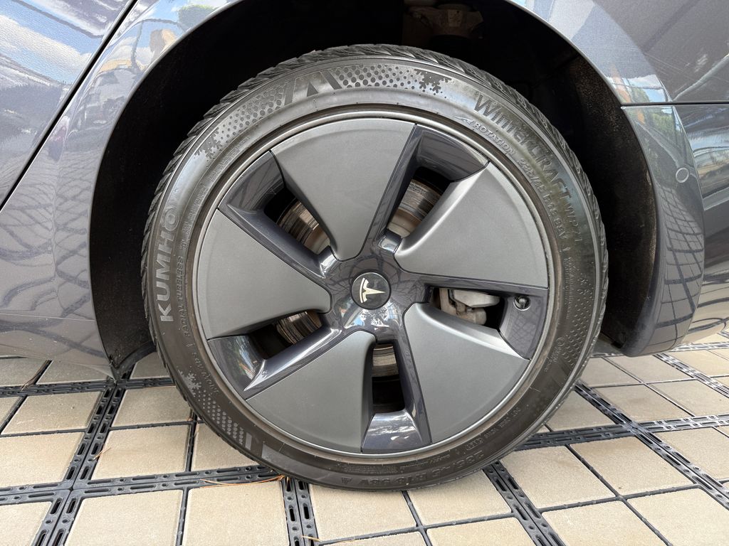 tesla-model-3-long-range-awd - 6
