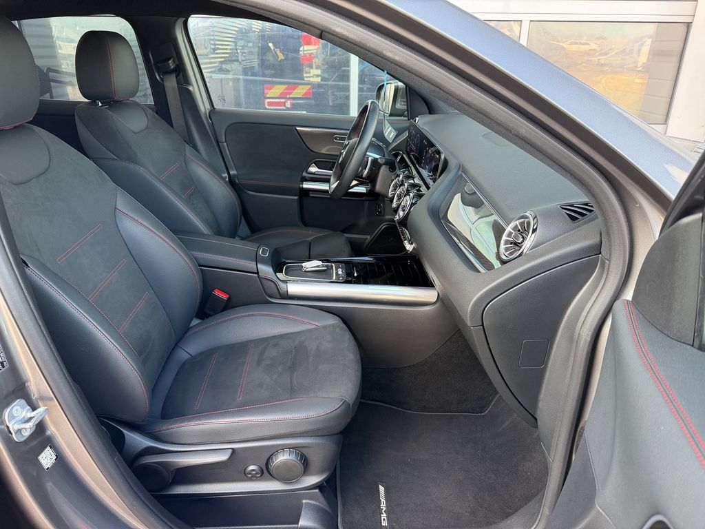 mercedes-benz-gla-gla-200-amg-style-edition - 9