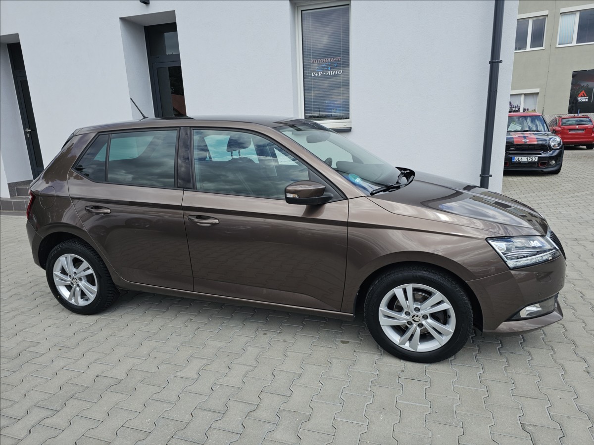 skoda-fabia-iii-1-0tsi-style-kamera-tz - 4
