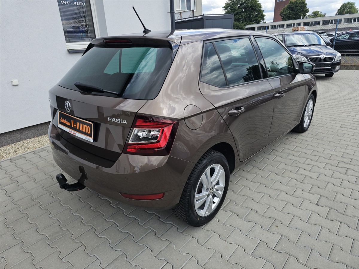 skoda-fabia-iii-1-0tsi-style-kamera-tz - 5