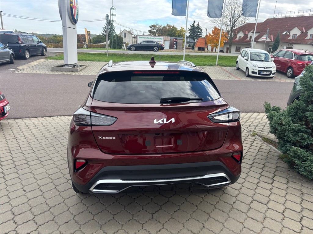 kia-xceed-xceed-cd-1-6-t-gdi-gpf-7dct-steel-edition-110 - 4