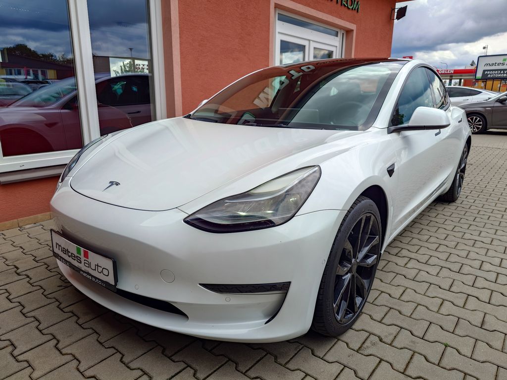 Tesla Model 3 Long Range Dual Motor 366 kW S