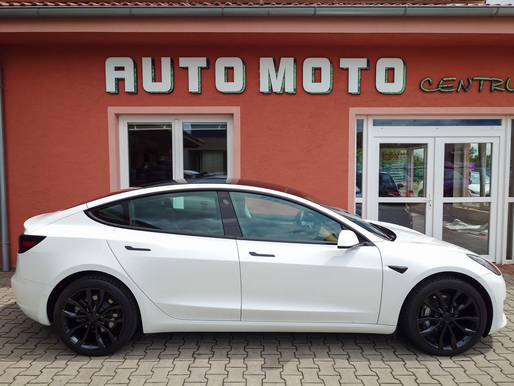 tesla-model-3-long-range-dual-motor-366-kw-s - 4
