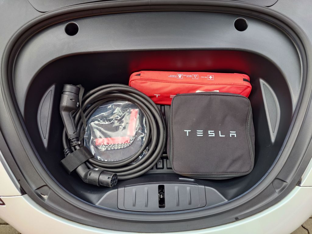 tesla-model-3-long-range-dual-motor-366-kw-s - 8