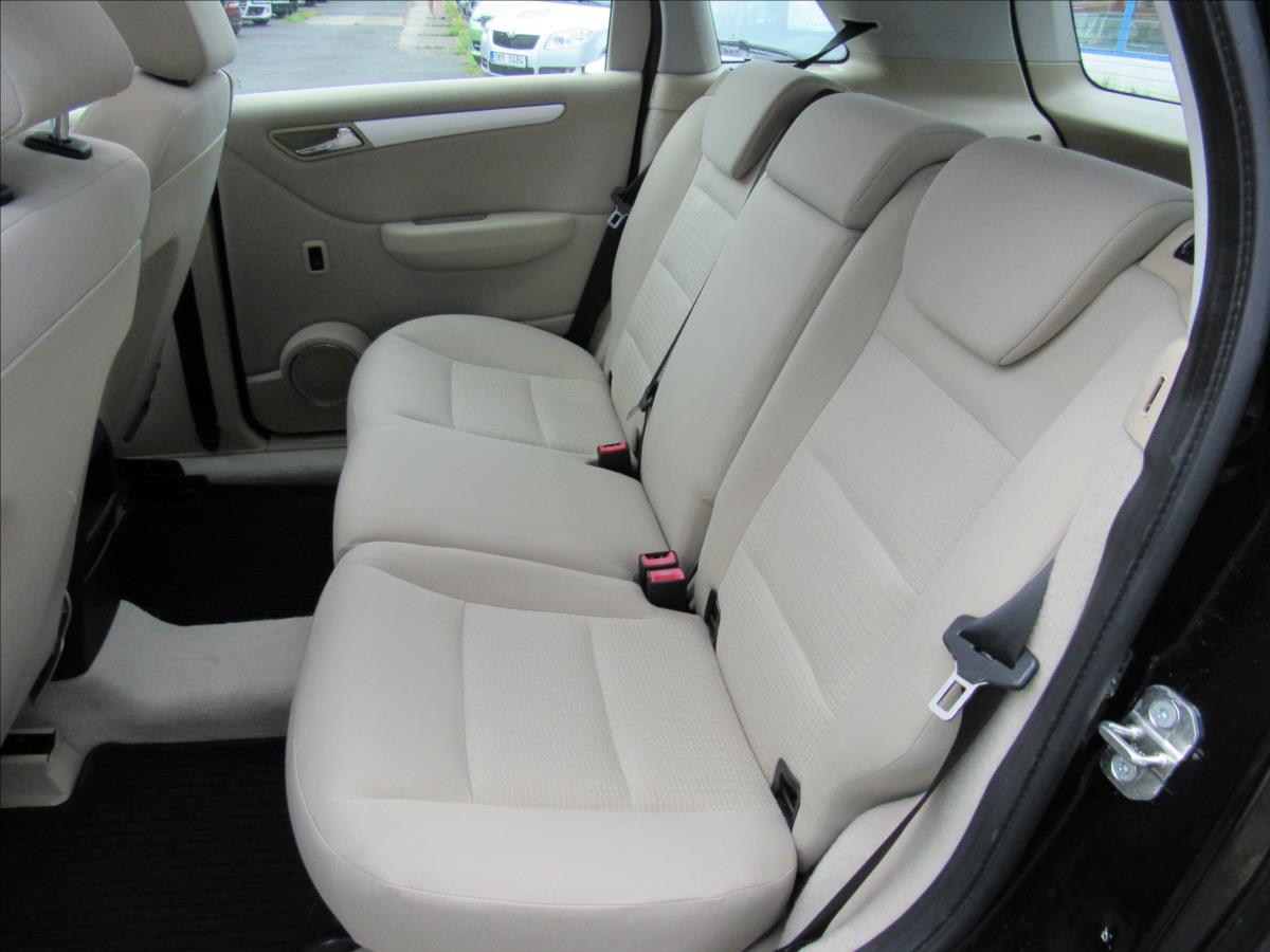 mercedes-benz-tridy-b-1-7-i-85kw-b170 - 9