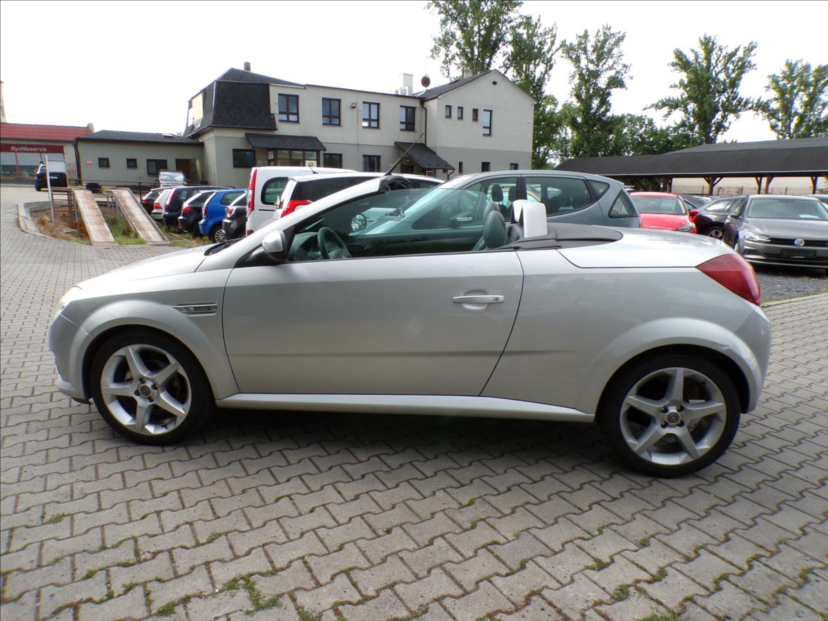 opel-tigra-1-4-16v-klimatizace - 7