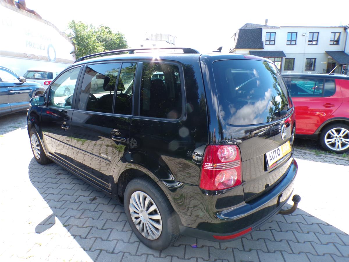 volkswagen-touran-1-4-tsi-dsg - 3