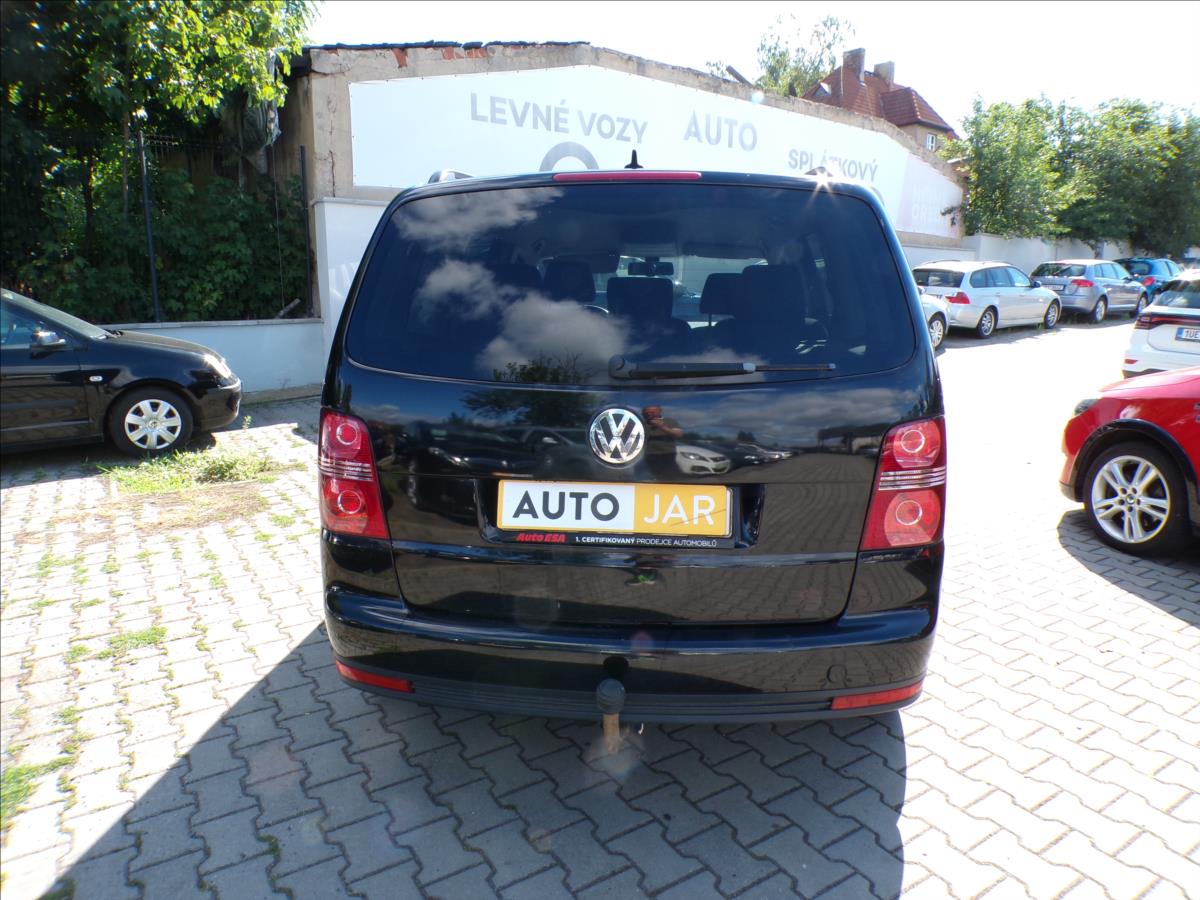 volkswagen-touran-1-4-tsi-dsg - 5