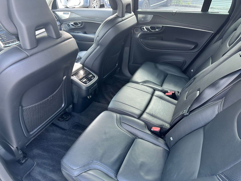 volvo-xc90-b5-awd-inscription-pano-tz-vzduch - 6