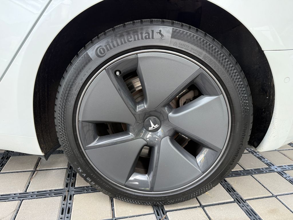 tesla-model-3-long-range-awd - 6