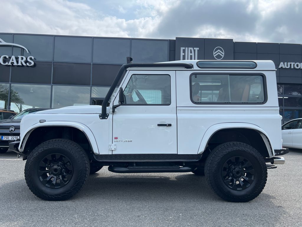 land-rover-defender-2-2-td4-90-kw-2-majitel-dph - 2