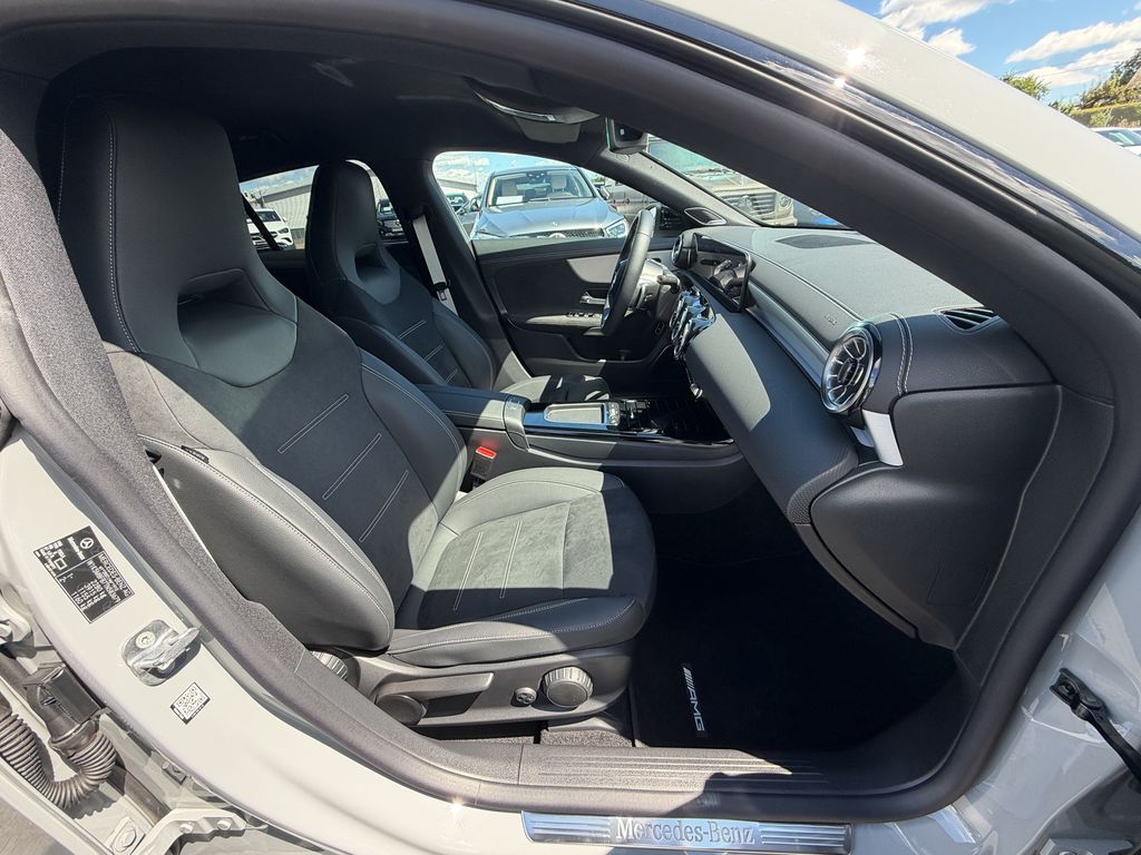 mercedes-benz-cla-e-shooting-brake-s-hybridni-te - 9