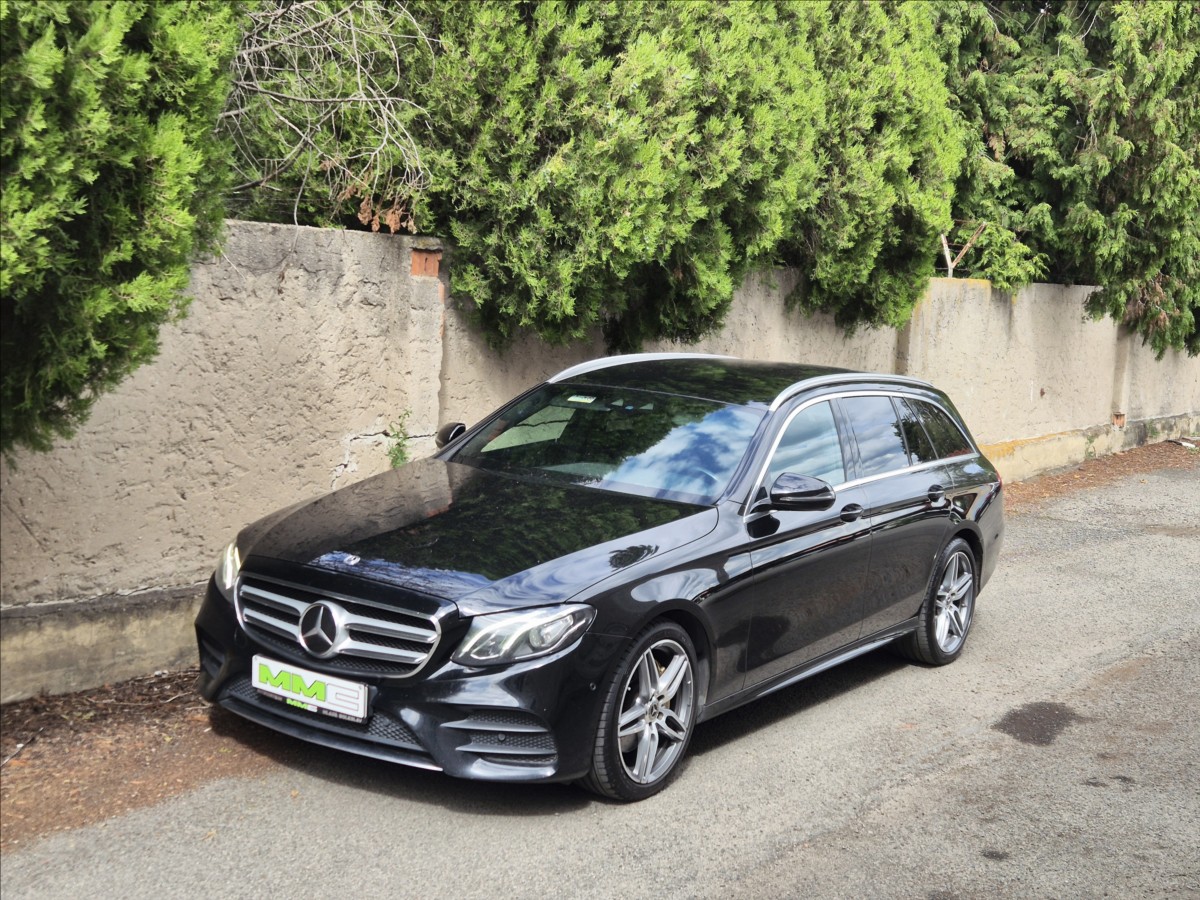 Mercedes-Benz Třídy E 220d*4M*AMG*head-up*webast