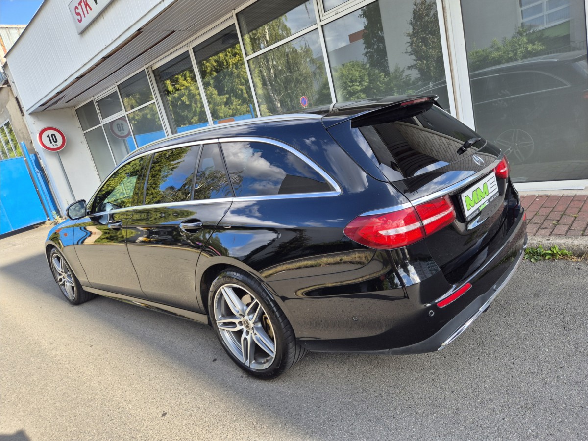mercedes-benz-tridy-e-220d-4m-amg-head-up-webast - 5