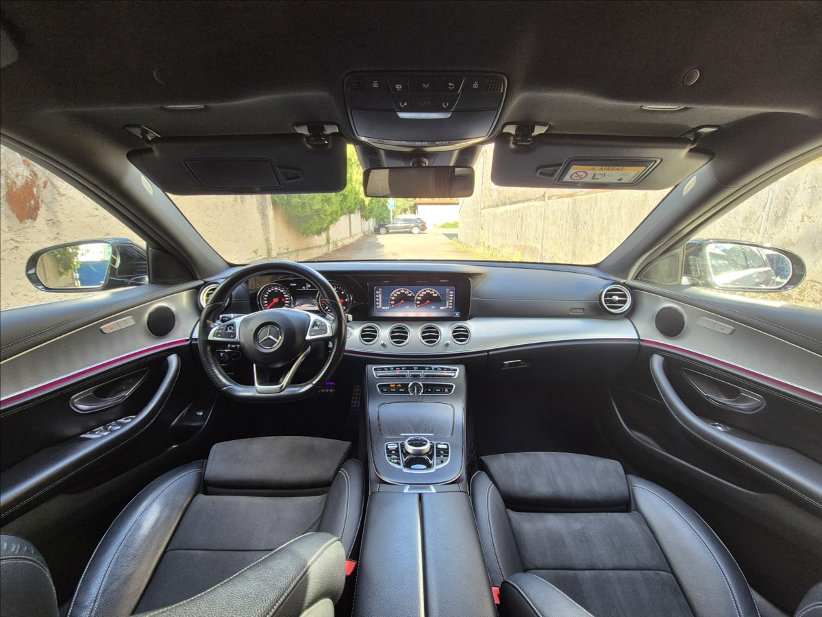 mercedes-benz-tridy-e-220d-4m-amg-head-up-webast - 8