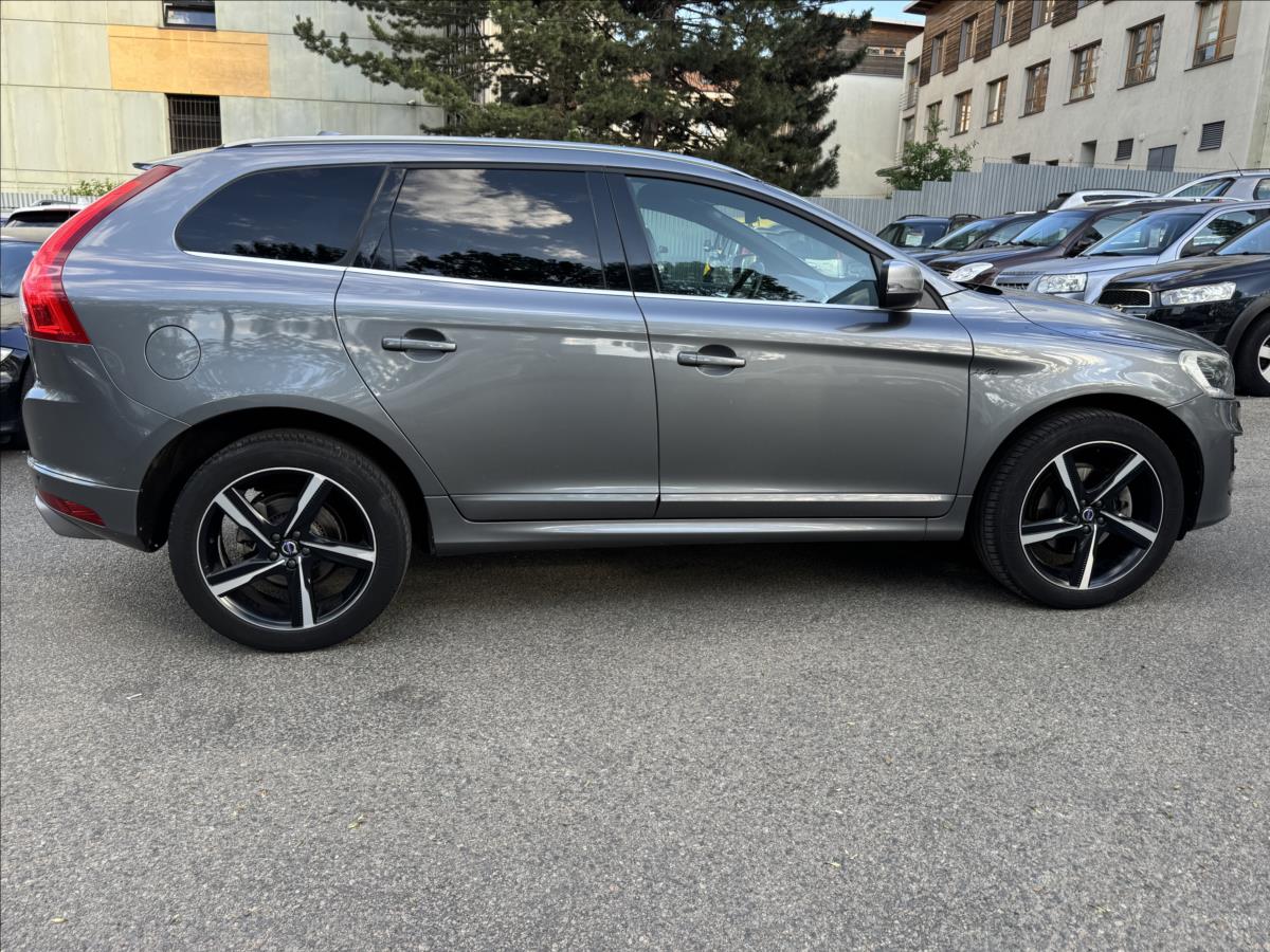 volvo-xc60-2-4-r-design - 4