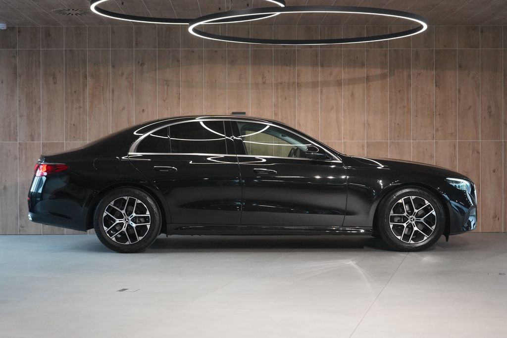 mercedes-benz-tridy-e-220d-4matic-keyless-distronic - 5
