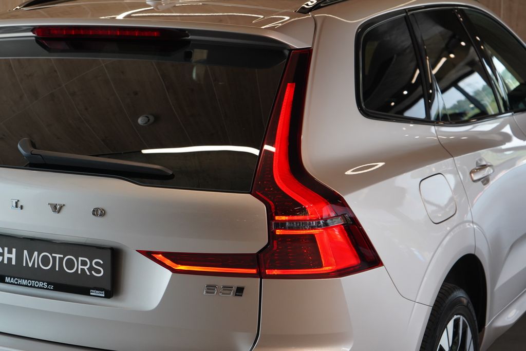 volvo-xc60-b5-plus-dark-harman-360 - 8