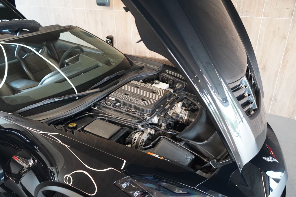 chevrolet-corvette-c7-z06-eu-verze-head-up - 8