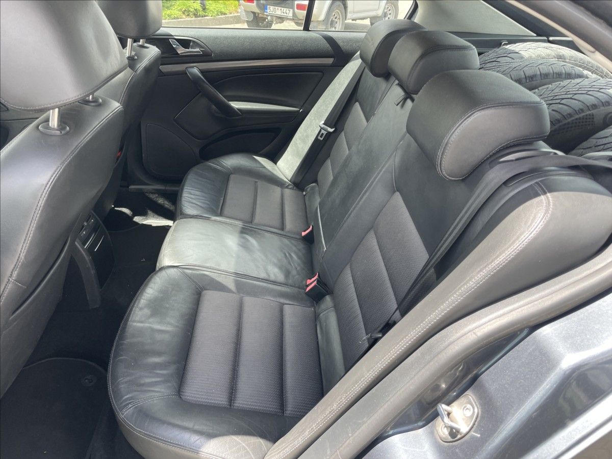 skoda-octavia-1-9-tdi-77kw-elegance-klima-kuze-tazne - 7