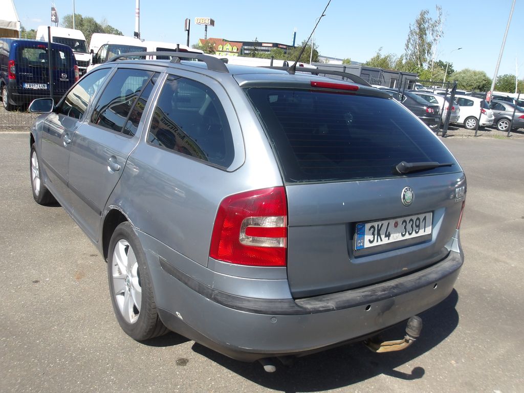 skoda-octavia-1-9tdi-4x4-kuze-vyhrevy - 9