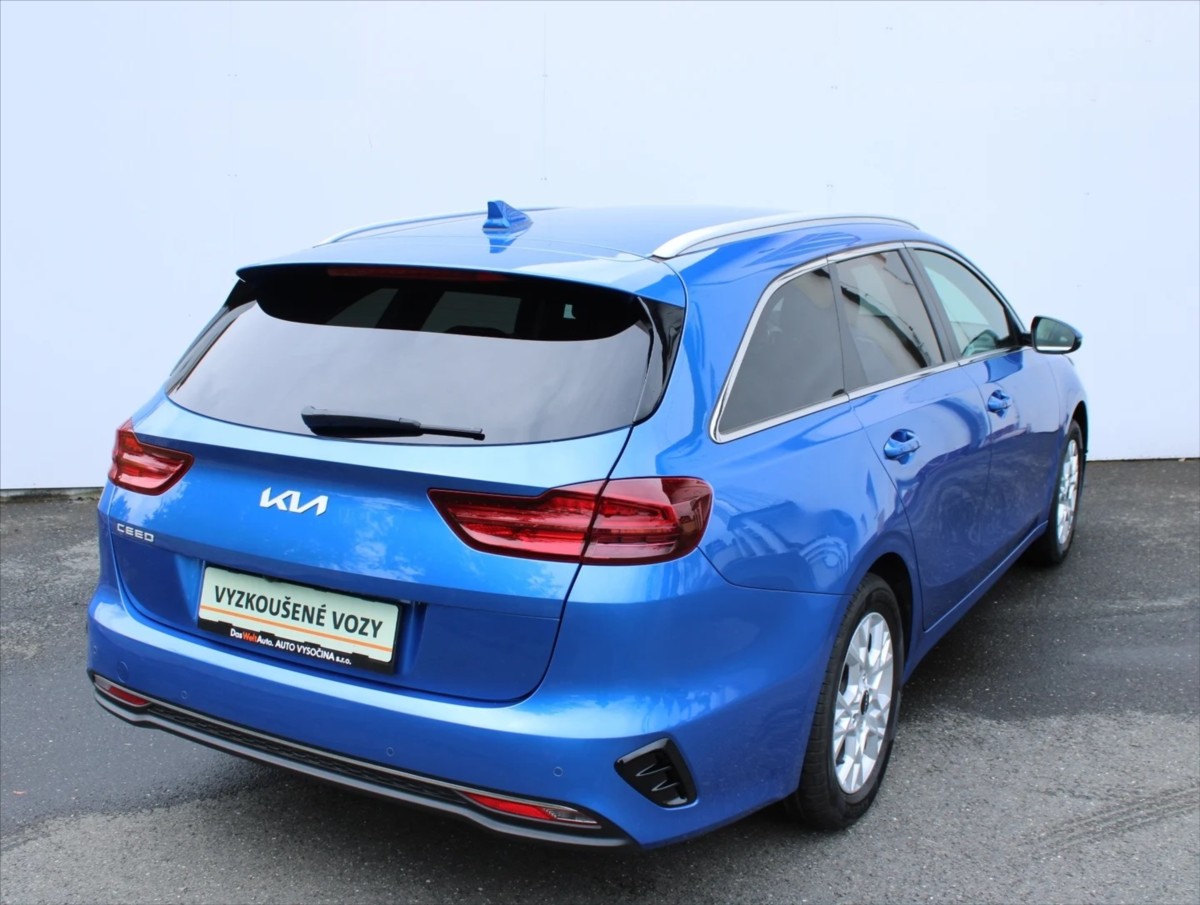 kia-ceed-1-5-t-gdi-gpf-top-sw - 4