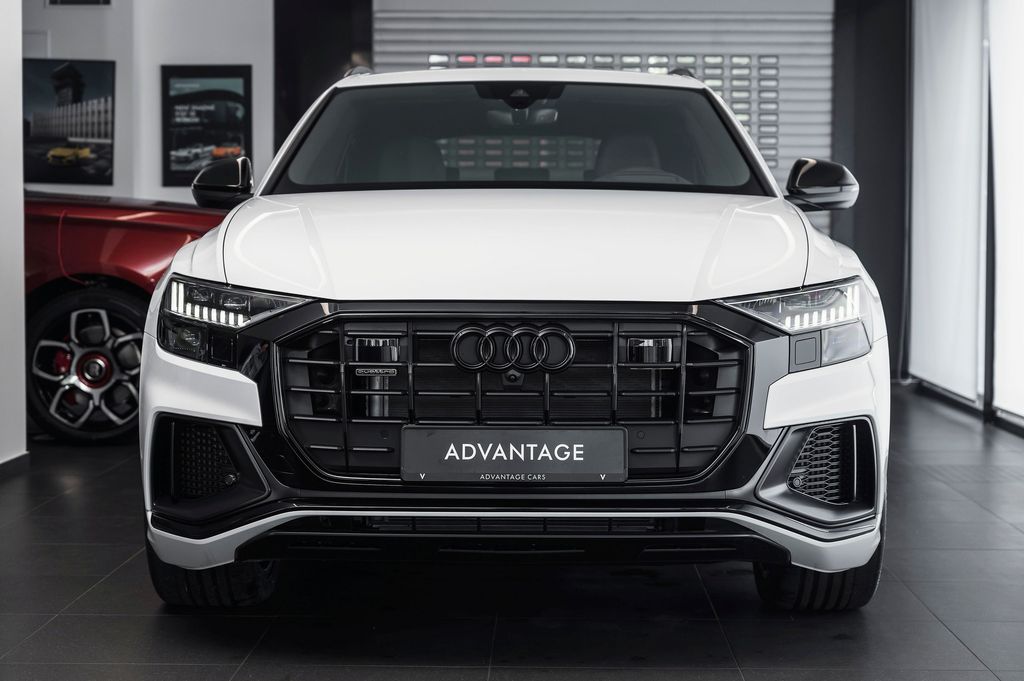 audi-q8-55-tfsi-quattro-s-line-4zony-hud-hd-matrix-b-o - 1
