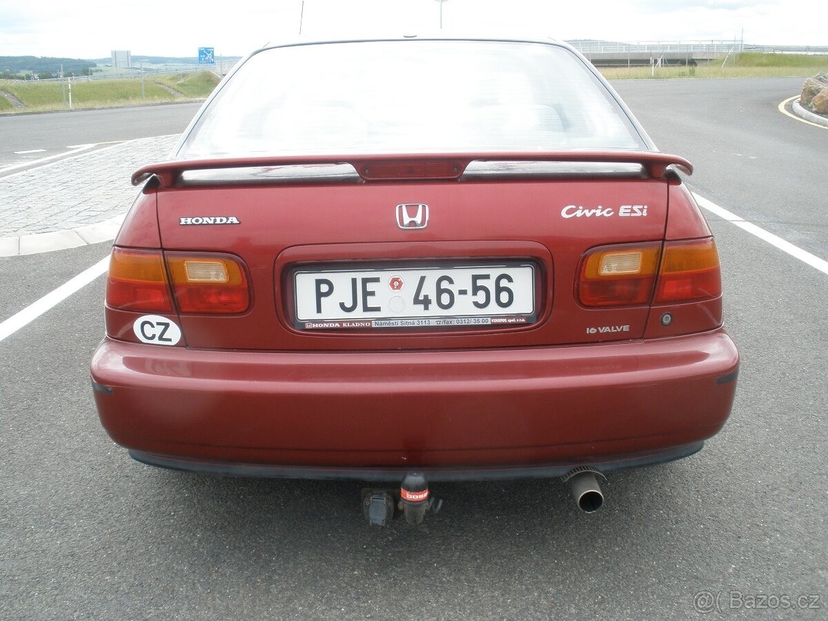 honda-civic-1-6-esi-sedan-r-v-1992 - 9