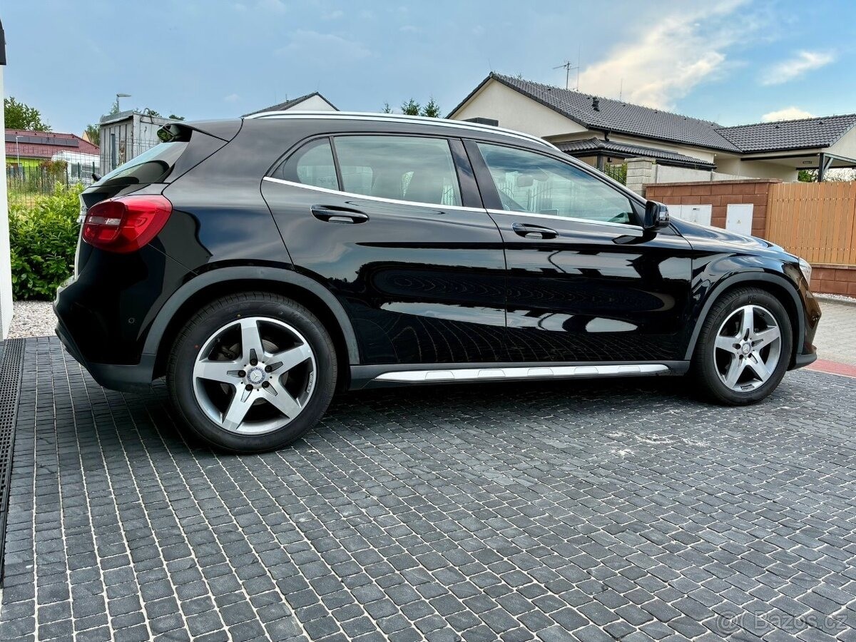 mercedes-benz-gla-200d-4matic-amg-paket - 8