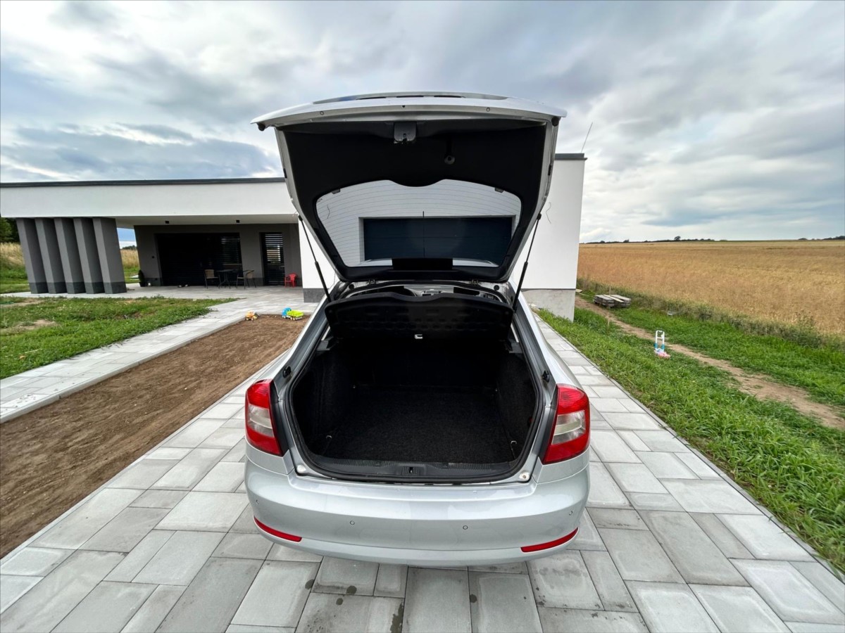skoda-octavia-1-6 - 4