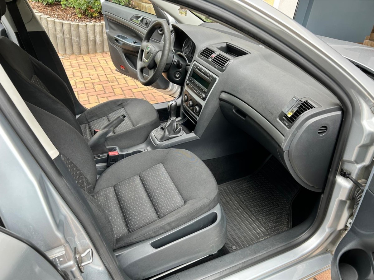 skoda-octavia-1-6 - 6
