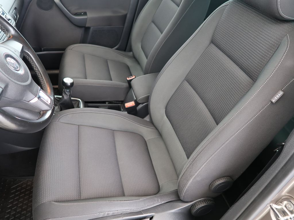 volkswagen-golf-plus-1-4tsi-90kw-tazne-team - 8