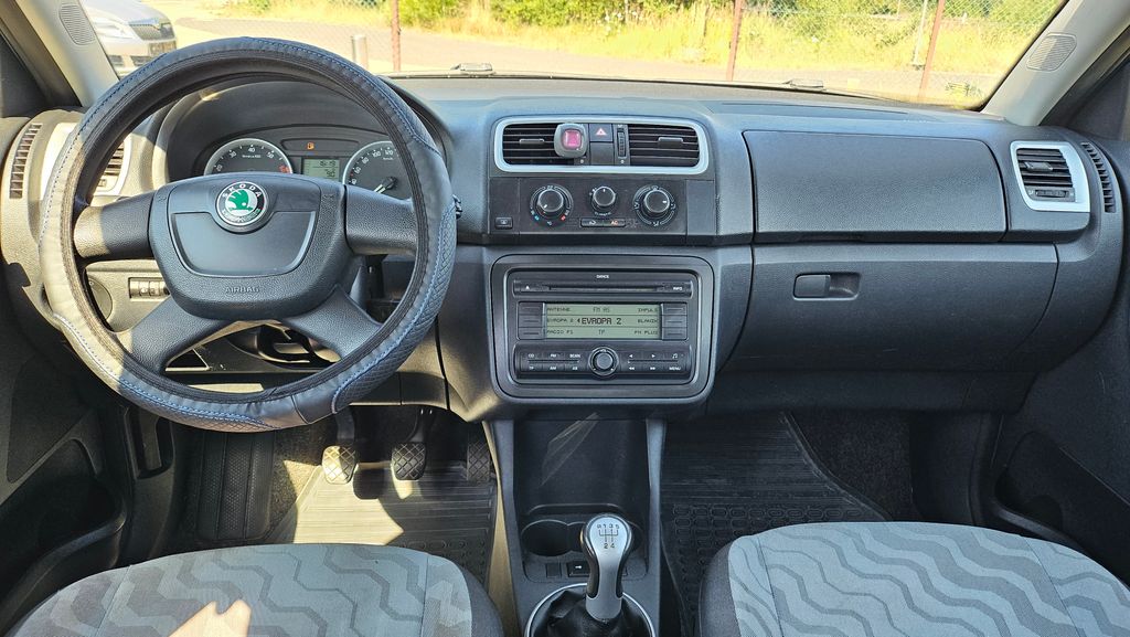 skoda-fabia-1-4-16v-1-majitel-v-cr-klima - 7