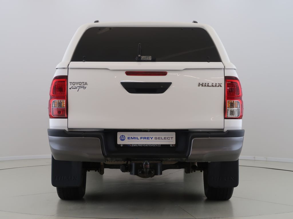 toyota-hilux-2-4-d-4d-doublecab-4x4-live-cz-1maj - 5