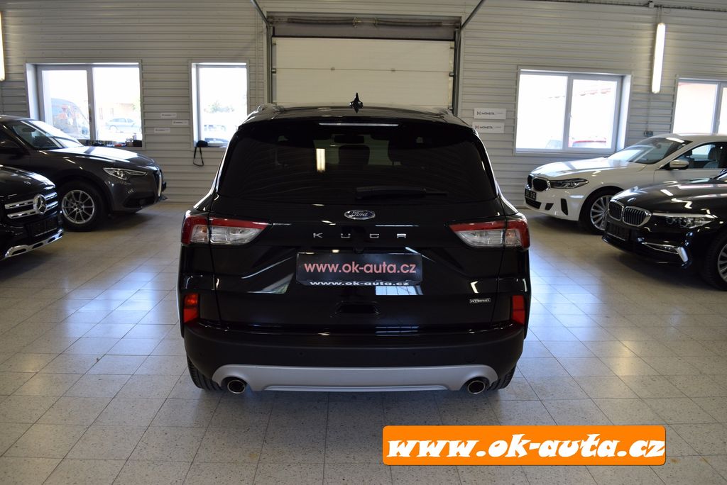 ford-kuga-2-5-hybrid-titanium-2023 - 5